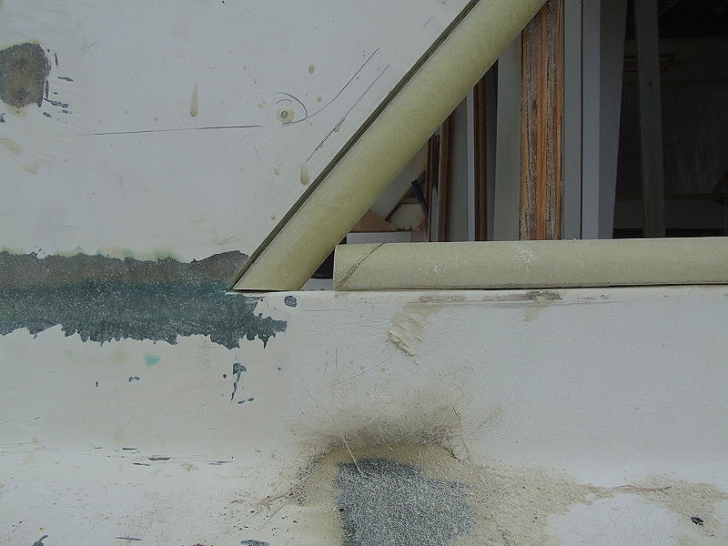 Installation of the Side Window Moldings