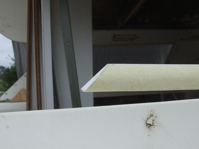 Installation of the Side Window Moldings