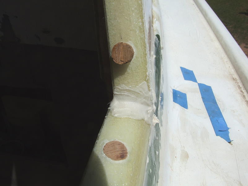Installation of the Side Window Moldings