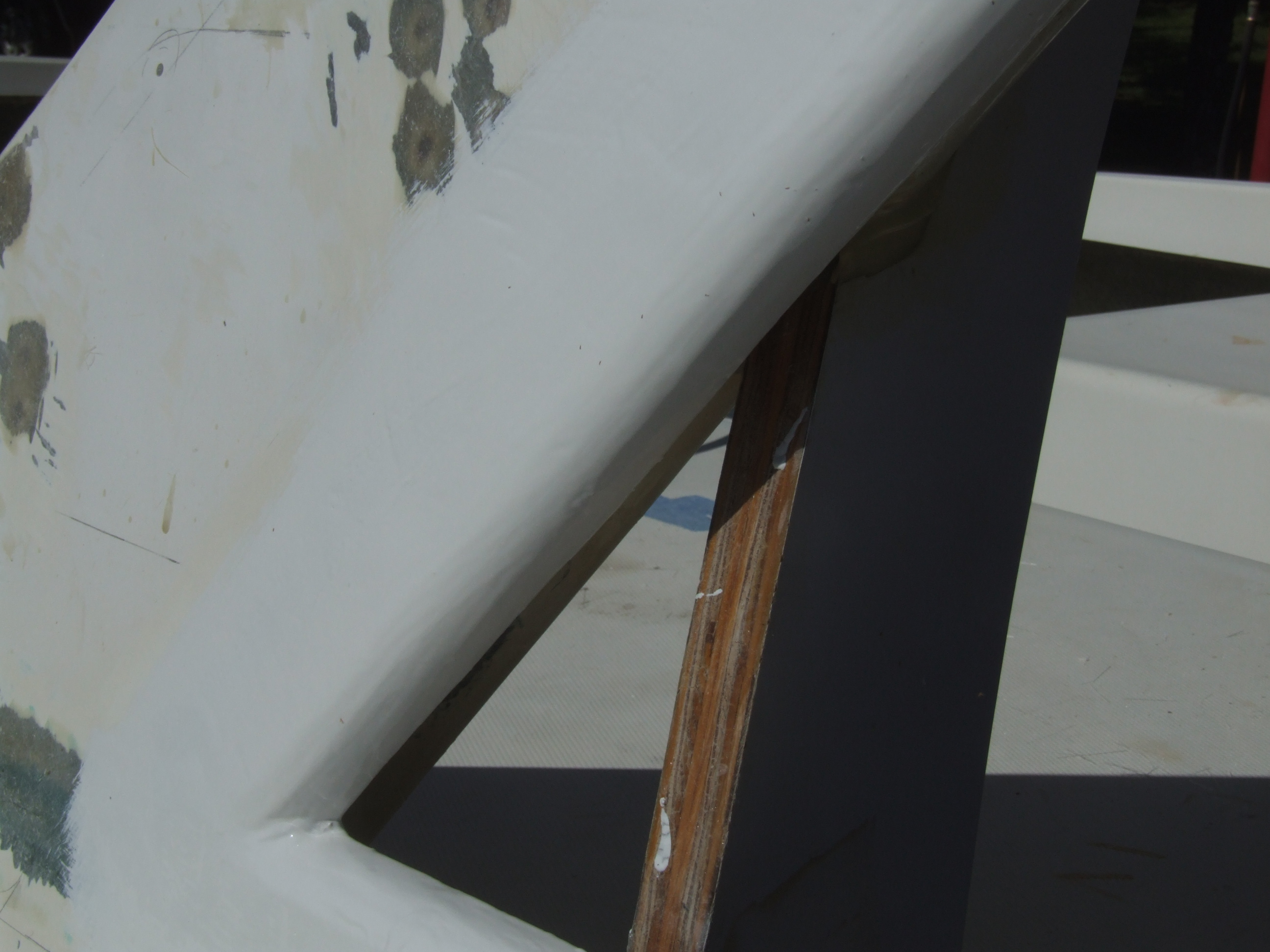 Installation of the Side Window Moldings