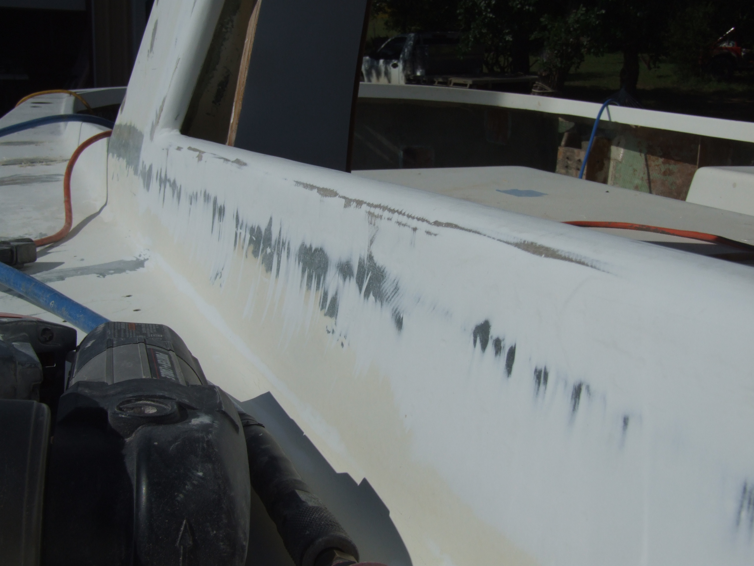 Installation of the Side Window Moldings