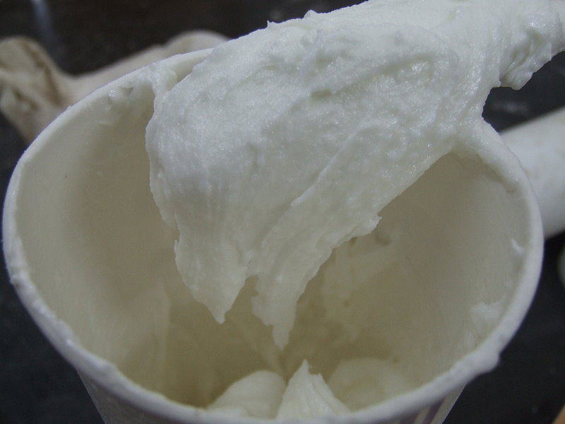 Thickened Resin to be loaded into caulk tube