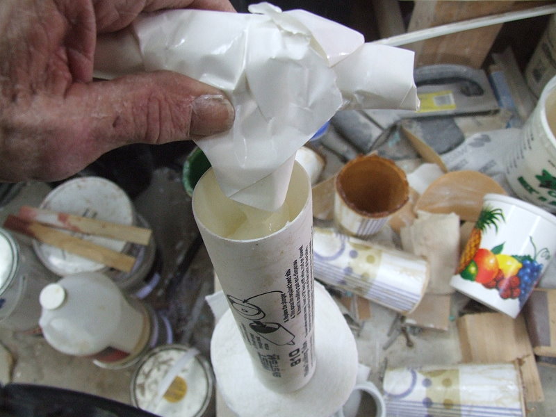 Thickened Resin to be loaded into caulk tube