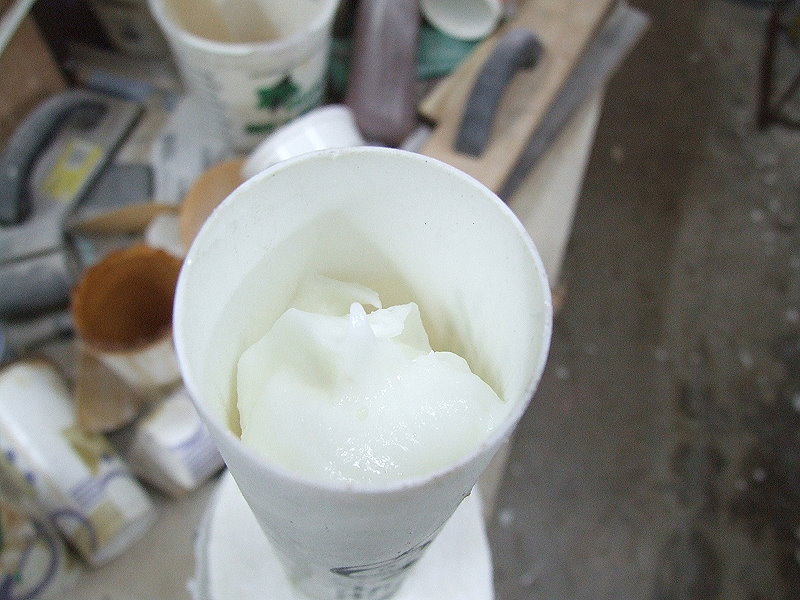 Thickened Resin to be loaded into caulk tube